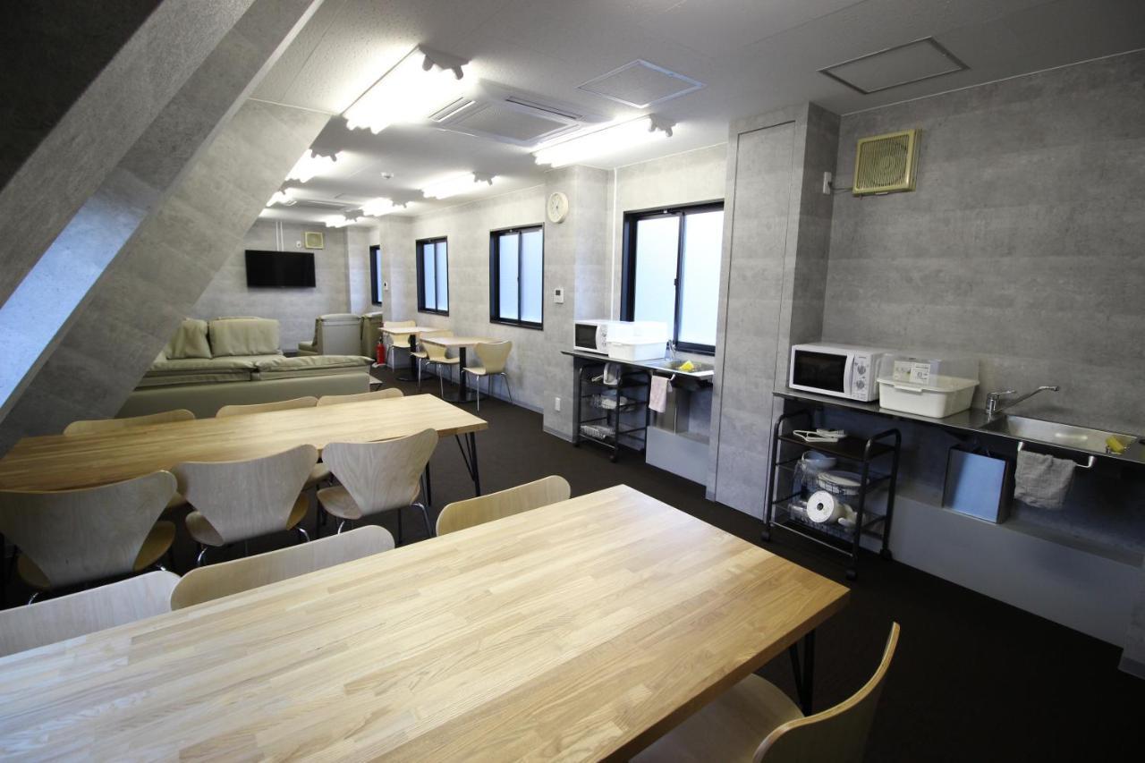 Namba West Saika Apartman Oszaka Kültér fotó