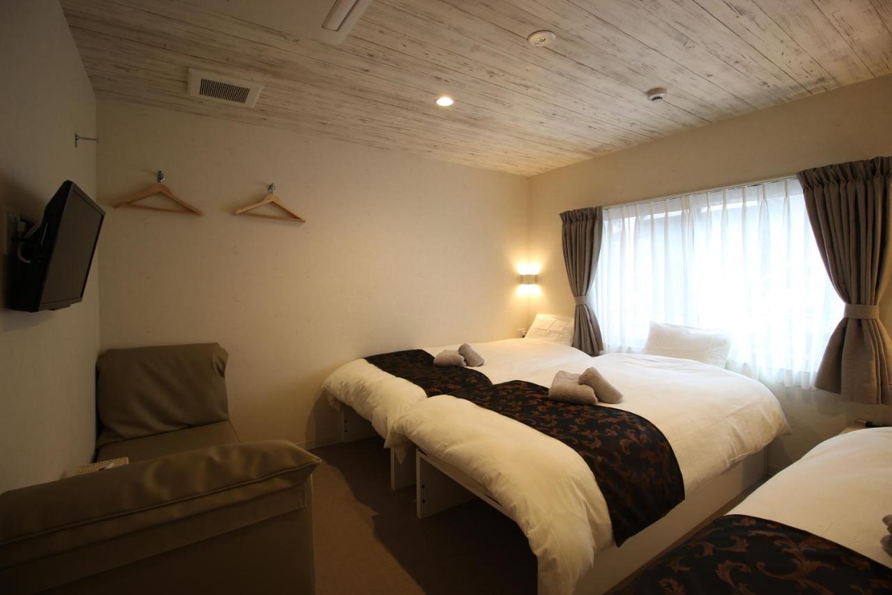 Namba West Saika Apartman Oszaka Kültér fotó