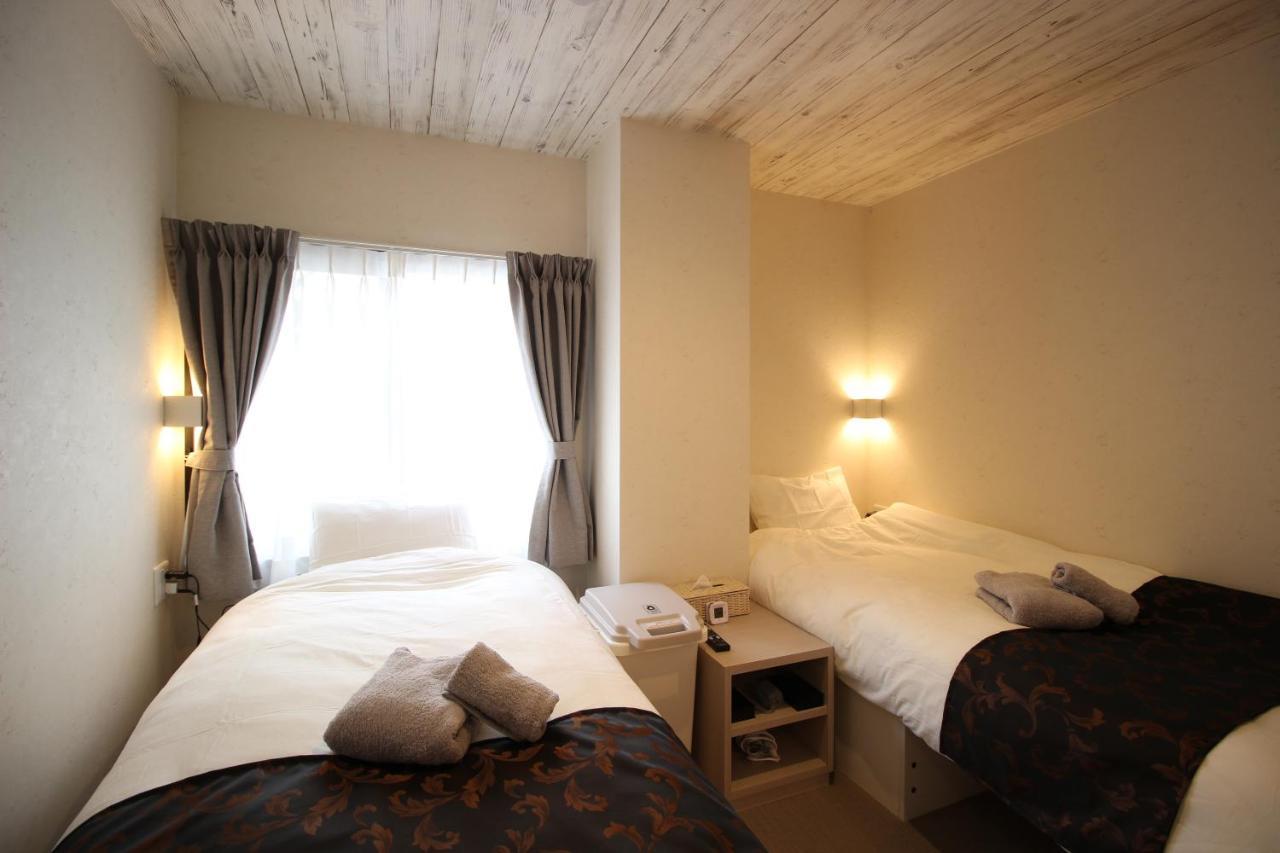 Namba West Saika Apartman Oszaka Kültér fotó
