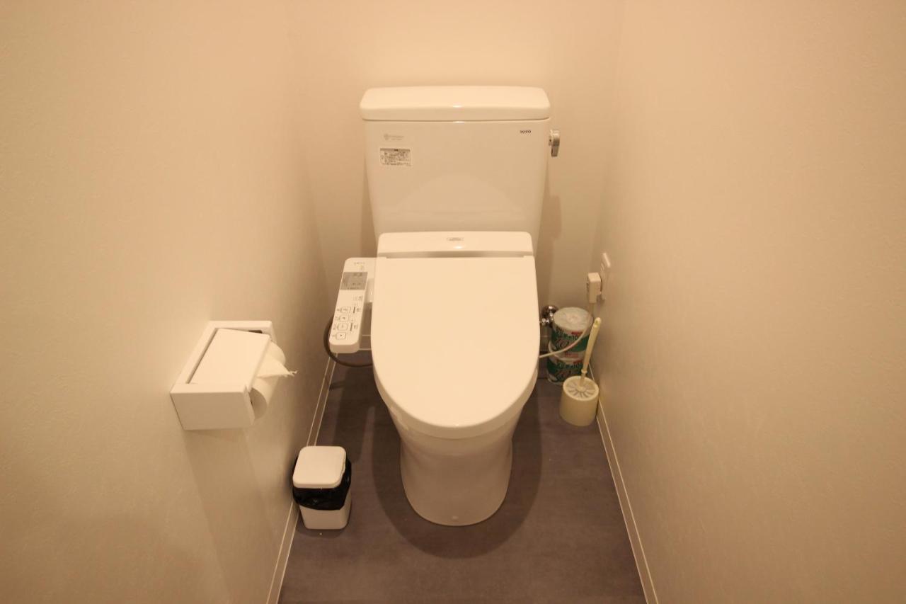 Namba West Saika Apartman Oszaka Kültér fotó