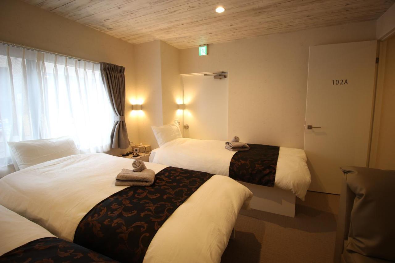 Namba West Saika Apartman Oszaka Kültér fotó