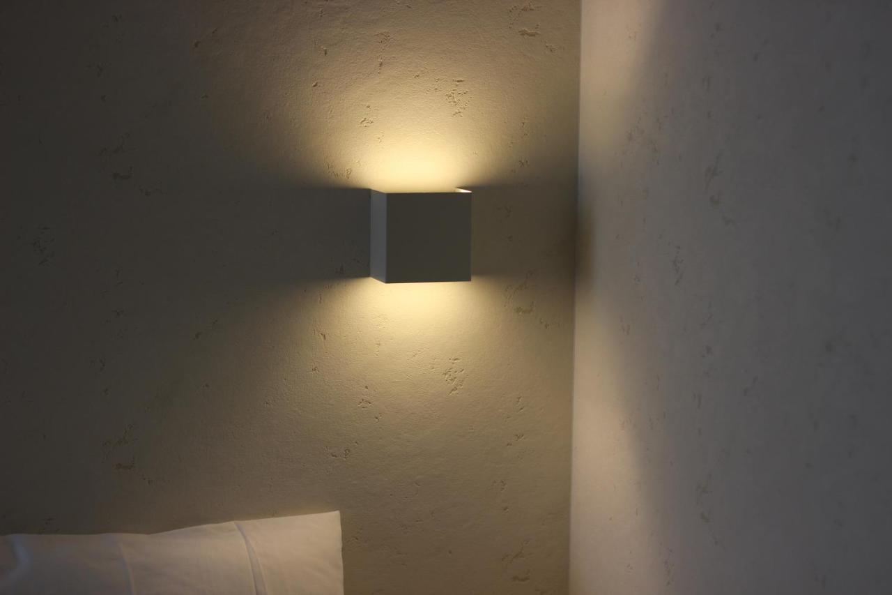 Namba West Saika Apartman Oszaka Kültér fotó