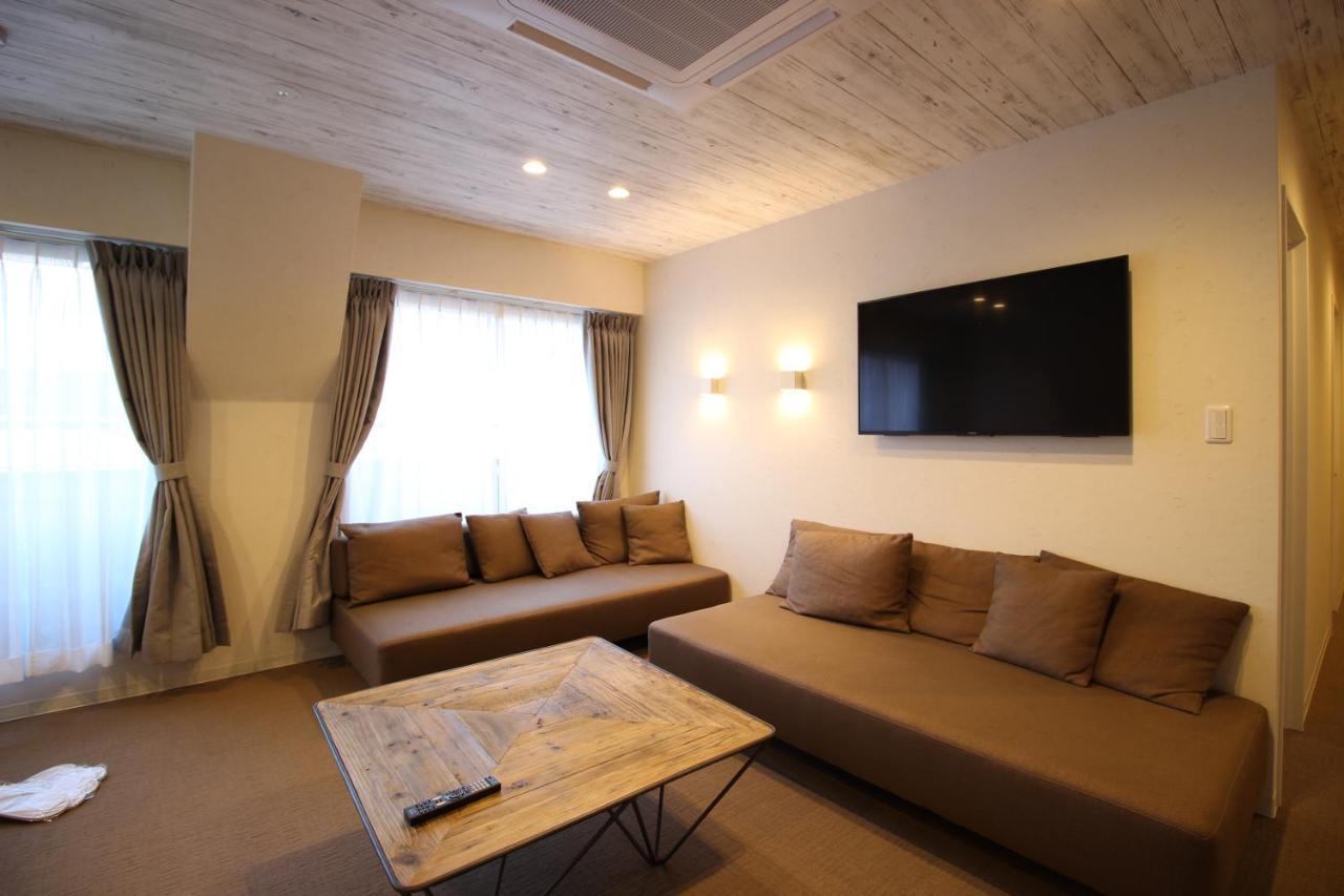 Namba West Saika Apartman Oszaka Kültér fotó